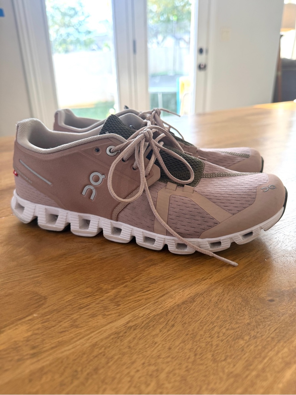 On Running Cloud 5 Women’s Sneakers Running Shoes Rosebrown Camo Pink, Size 9